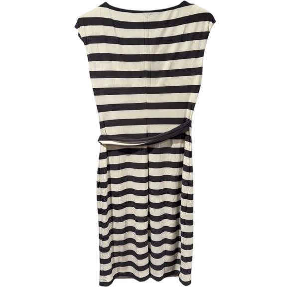 Lauren Ralph Lauren Size 6 White & Gray Striped Mini Dress - Picture 2 of 5